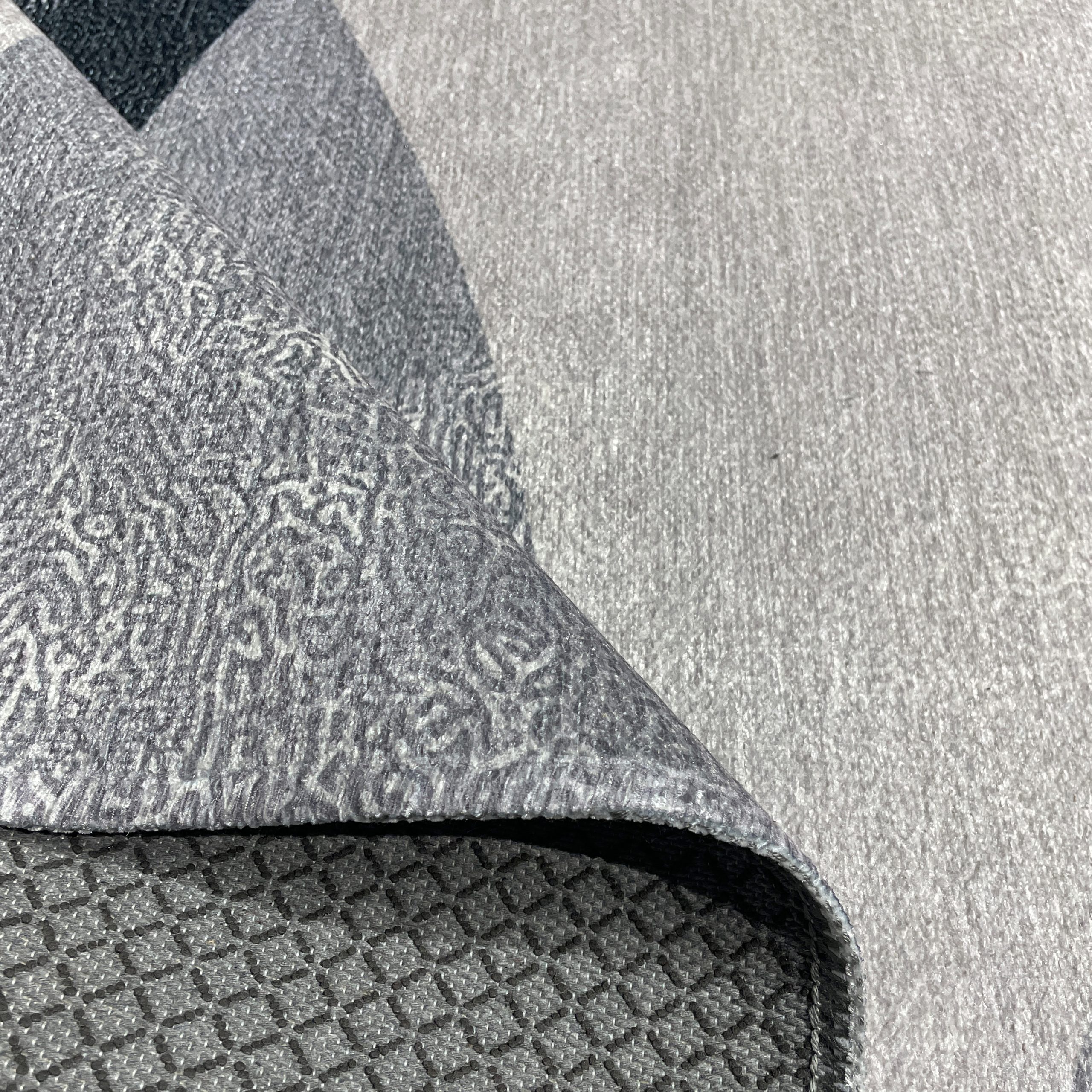 Netline Home Gray Silver Black Anthracite Geometric Modern Machine Washable Chenille Rug Design 465-01 - Gallery Image 4 - Netline Home