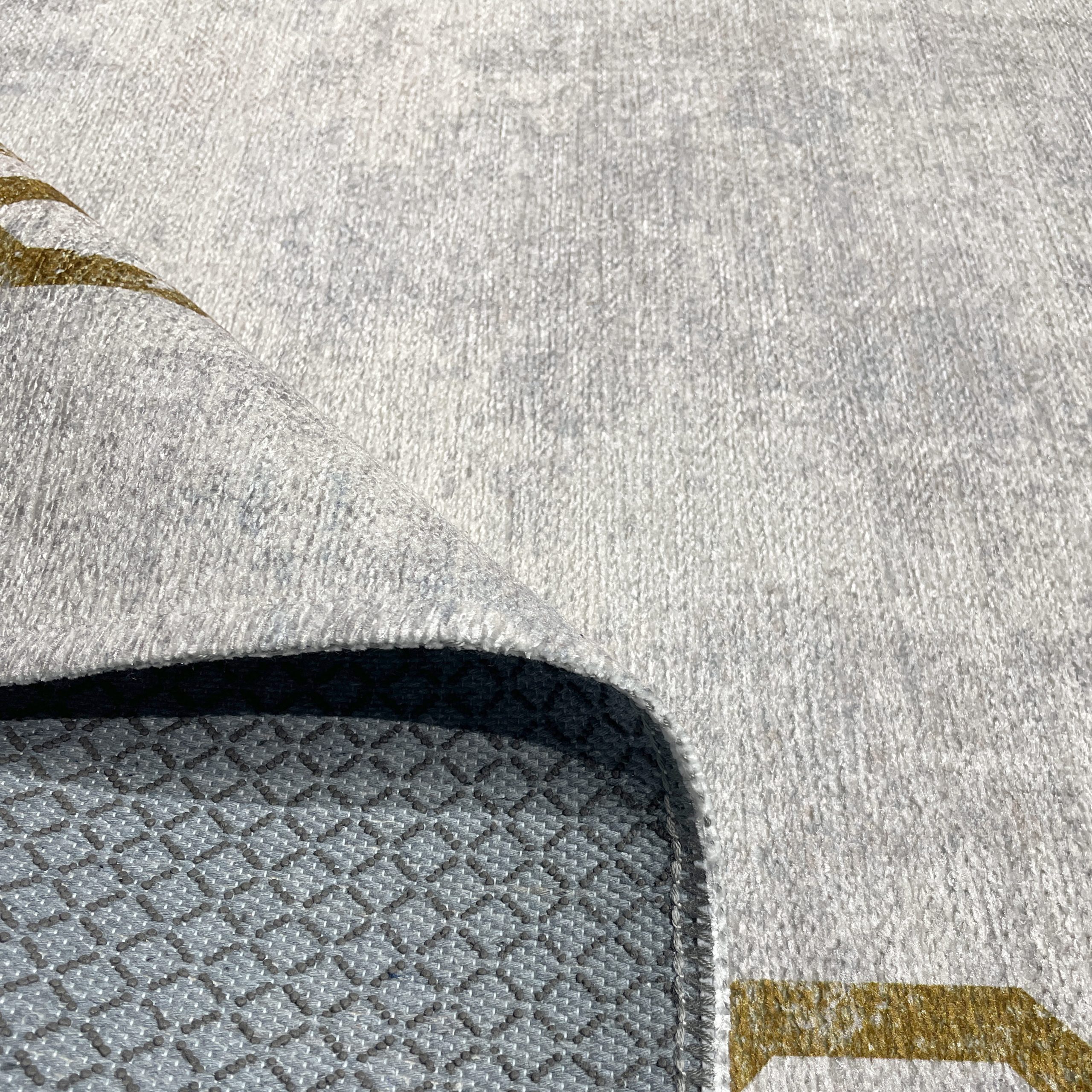 Netline Home Gray Silver Modern Machine Washable Chenille Rug Design 532-01 - Gallery Image 4 - Netline Home