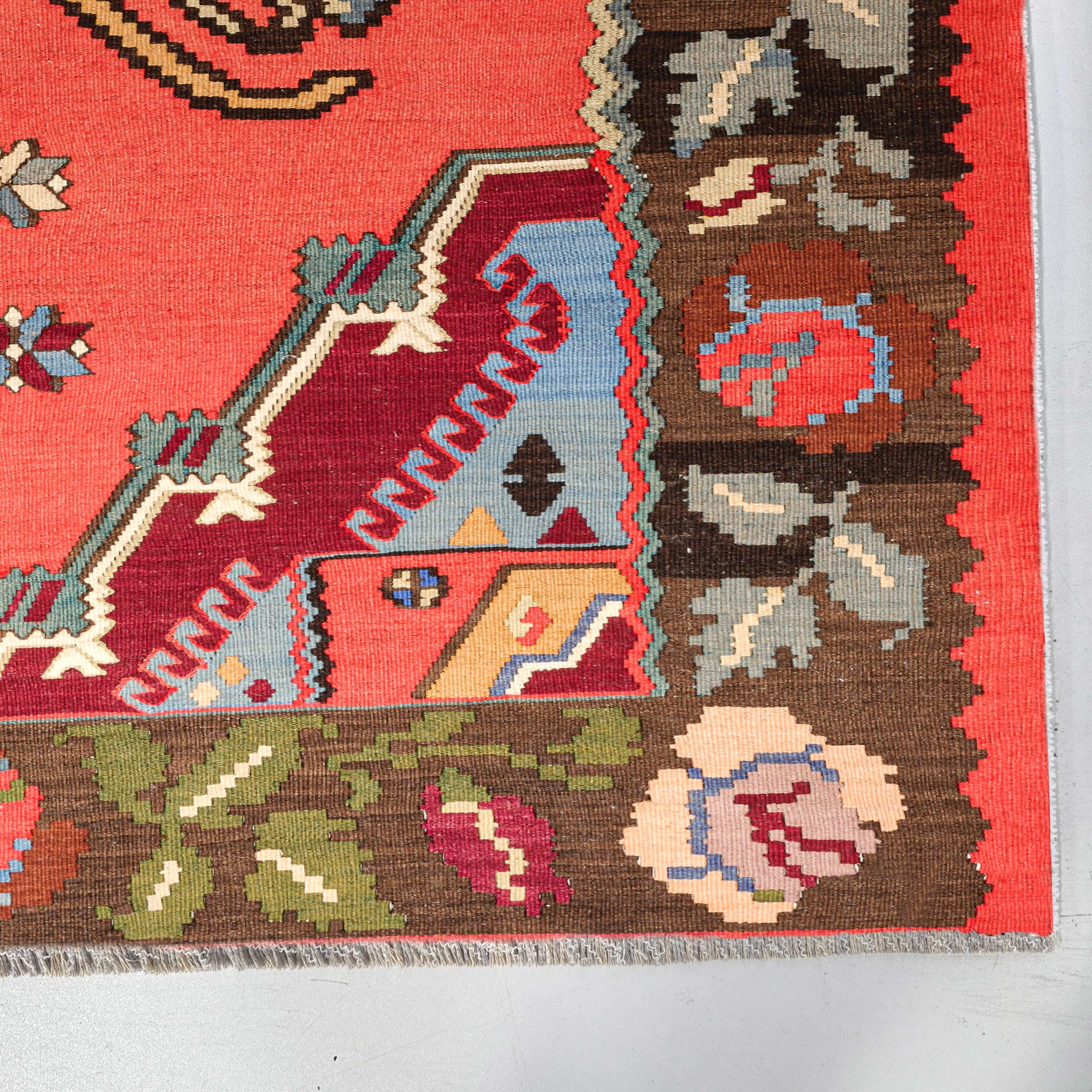 Netline Home Red Burgundy Pink Fuchsia Ethnic Classic Vintage Machine Washable Chenille Rug Design 3016 - Gallery Image 3 - Netline Home